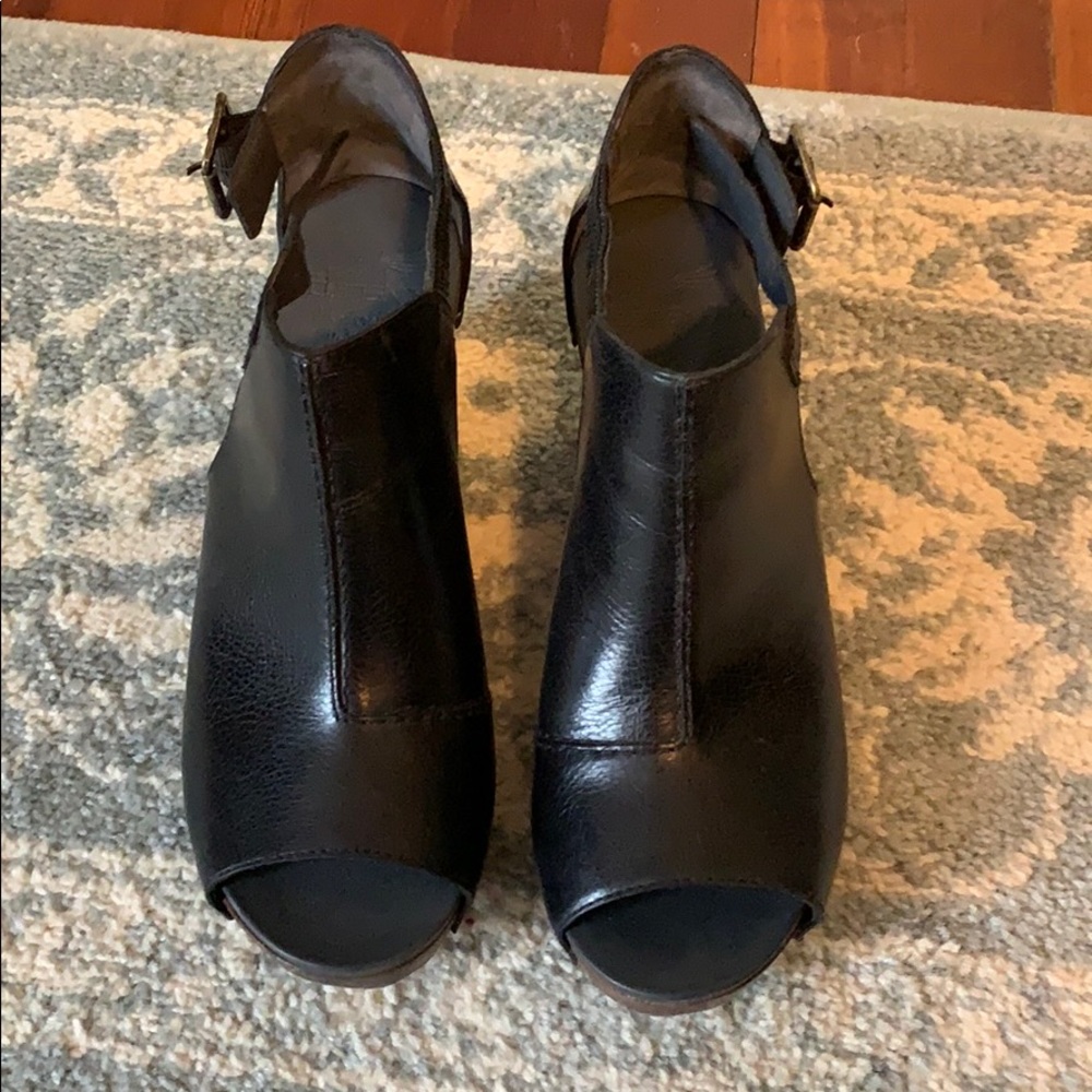 Dansko wedges